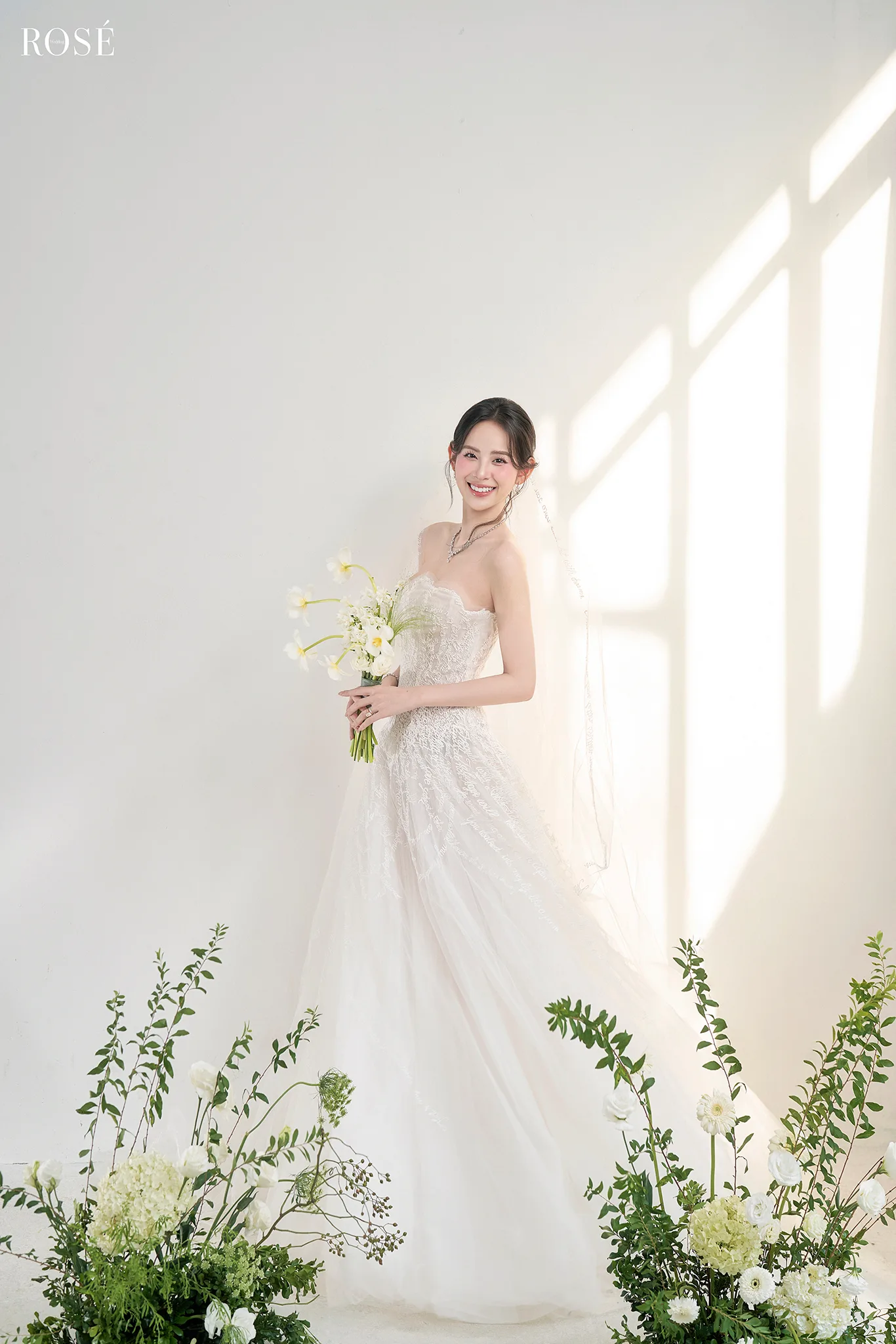 Chuyện của Hương & Liên · Rosé Wedding