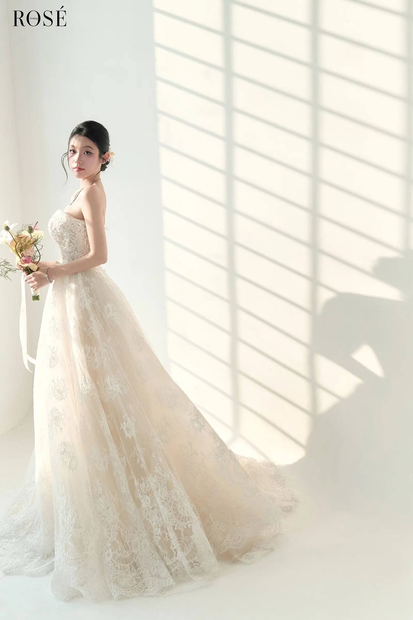 Khoảnh khắc tự nhiên của cặp đôi